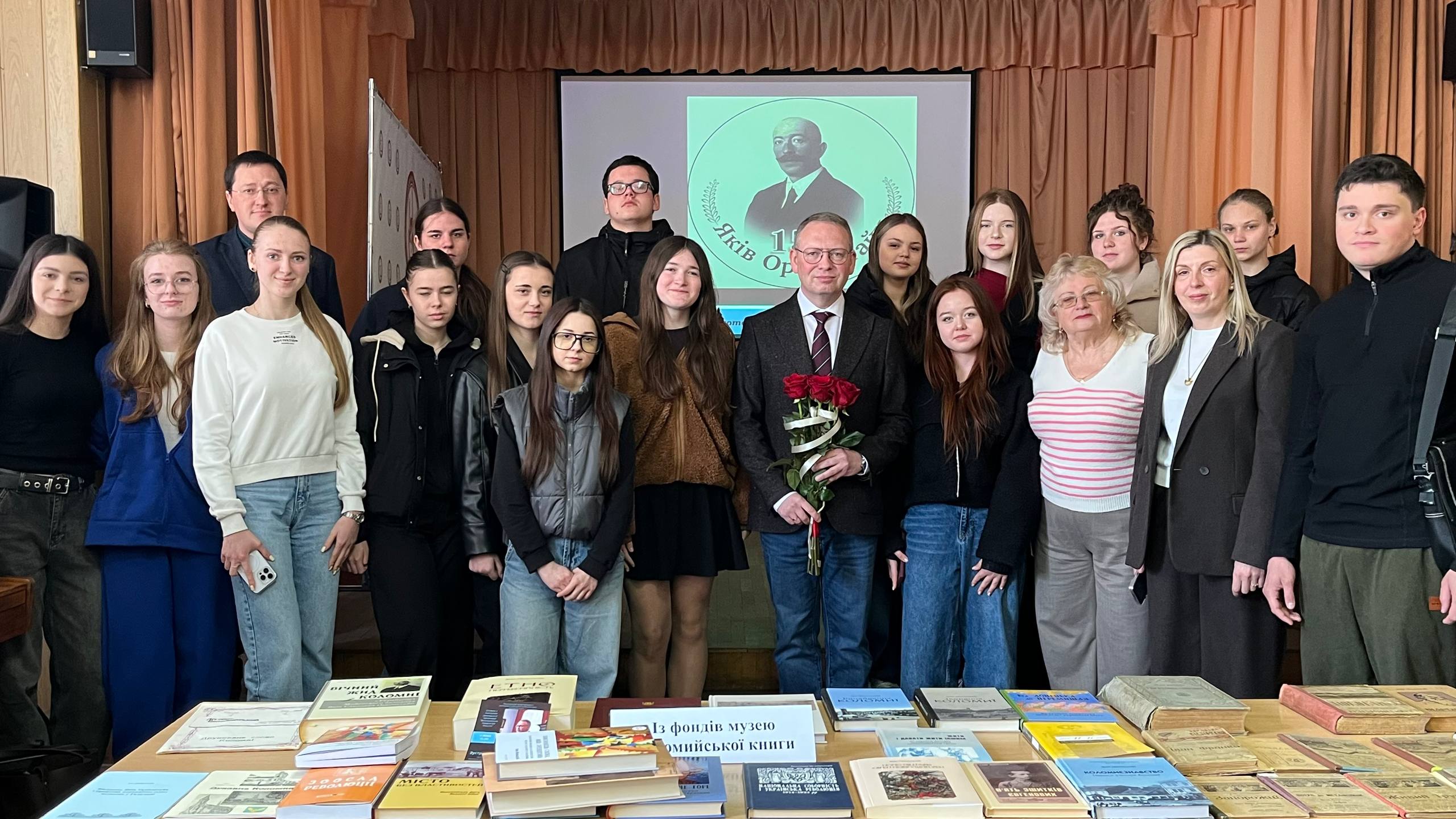 Гостьова лекція професора Івана Монолатія у коледжі