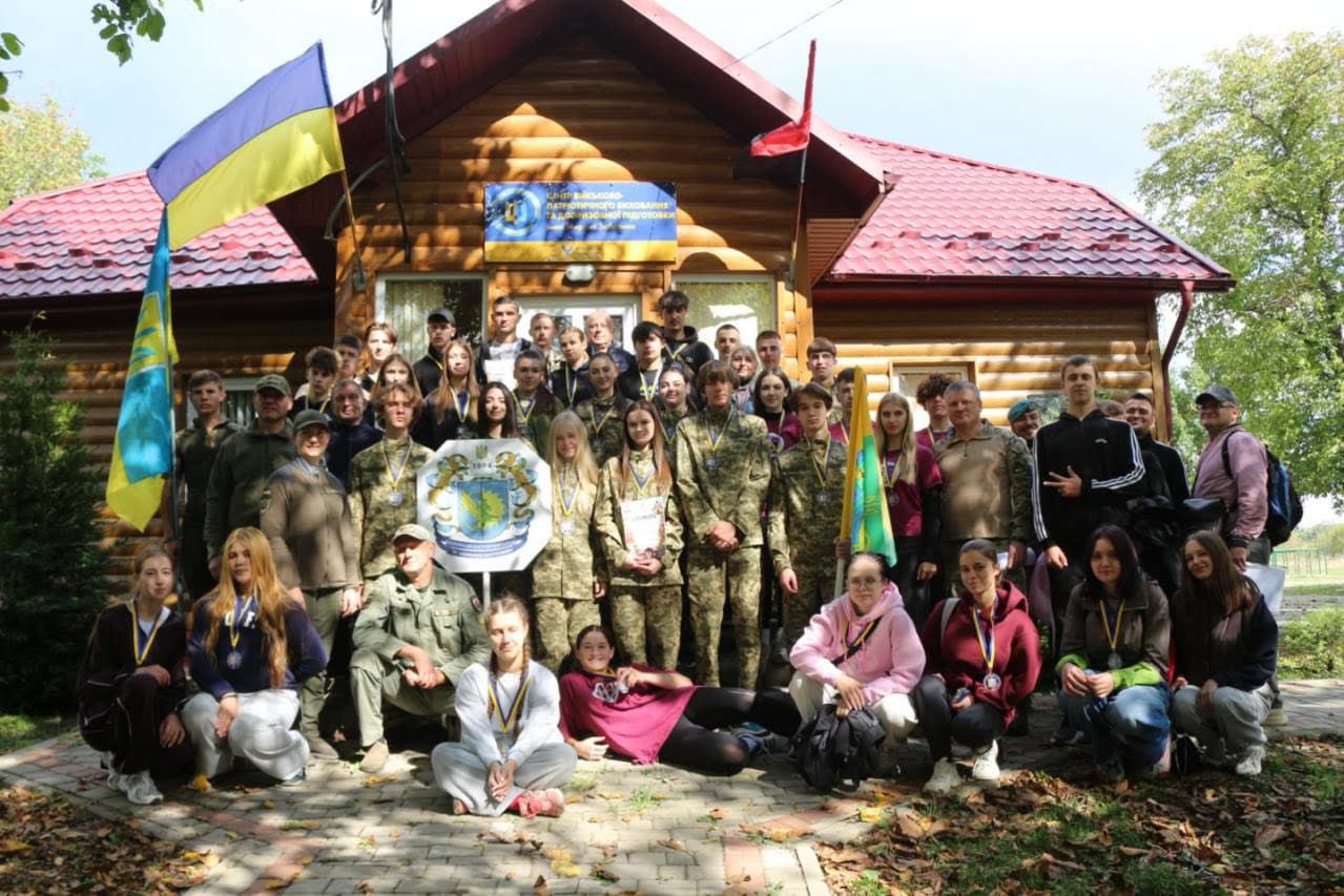 СИЛА, ВИТРИВАЛІСТЬ, КОМАНДНИЙ ДУХ