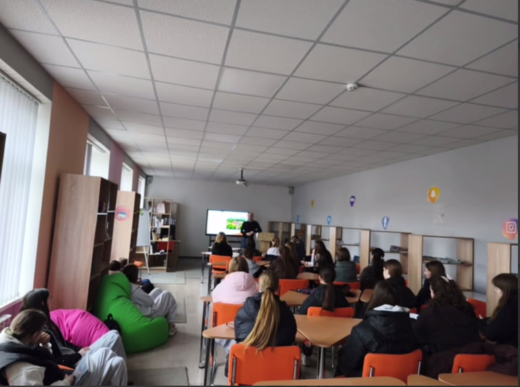 Дружимо з лікувально-оздоровчим табором “ДРУЖБА”